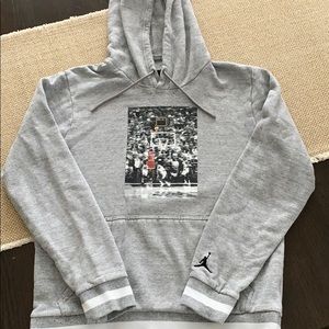 Men’s Jordan Sweatshirt Size M